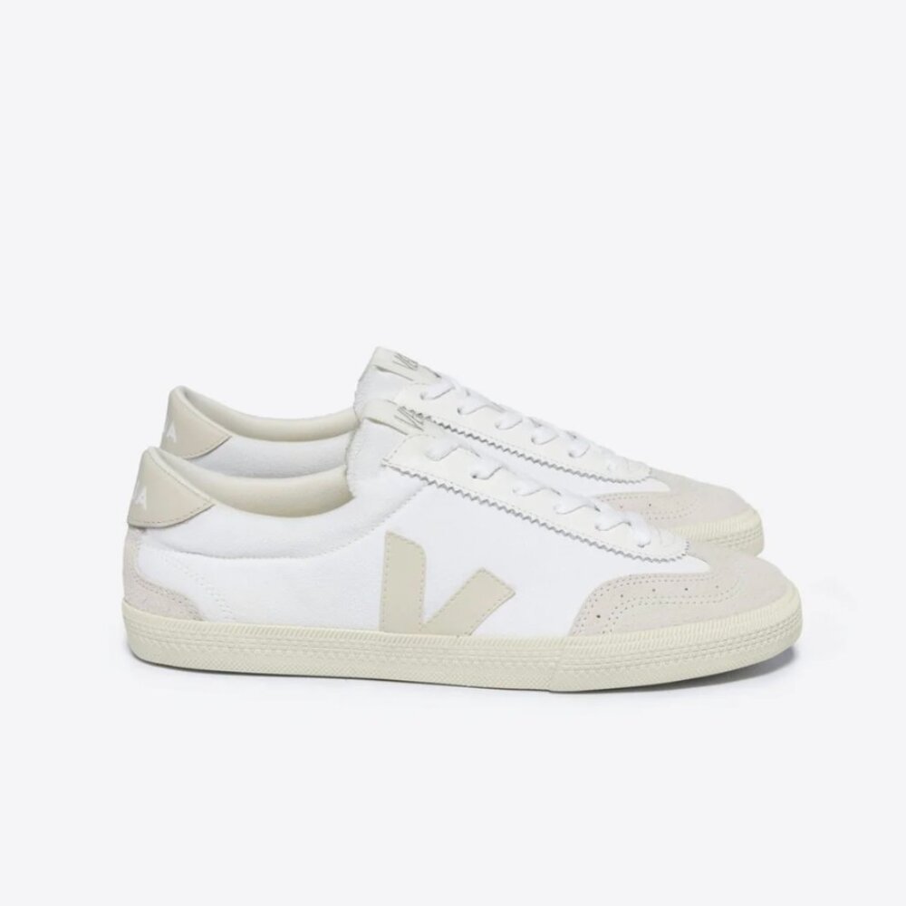 Veja Men's Sneaker (Old Volley style, US M 12)